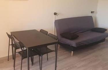 LES TERRASSES DE LA BARONNIE Appartement climatisé avec 1 chambre et piscine ouverte de fin Mai à mi Septembre Parking securisé avec accroches vélo disponible du 1er Avril au 30 Septembre sans supplement - Foto 11