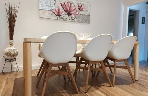 Cerca de Barcelona, y entre tres Parques Naturales, casa de 4 habitaciones y 2 baños con piscina, barbacoa y chimenea - Foto 45