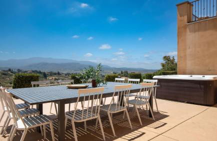 Palazzo Del Sol By AvantStay Breathtaking Home w Mountain Views Hot Tub - Photo 2