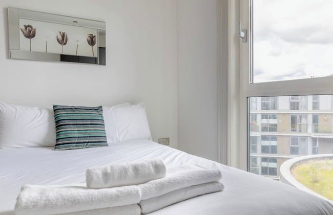 Sleek & Sunny 1BD Flat Near Greenwhich - Deptford! - Foto 6