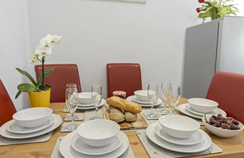 Stunning cottage with hot tub - Photo 17