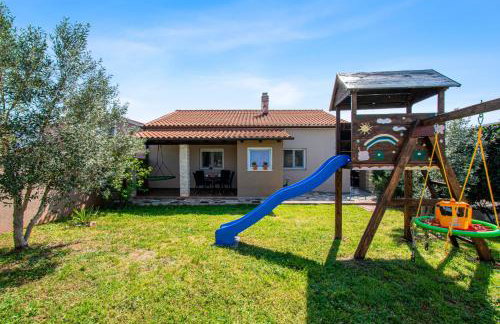 Holiday Home Enard with Jacuzzi by Istrabook - Foto 26