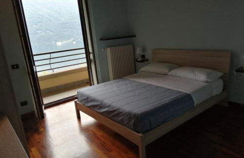 Between mountains and lake - Foto 11