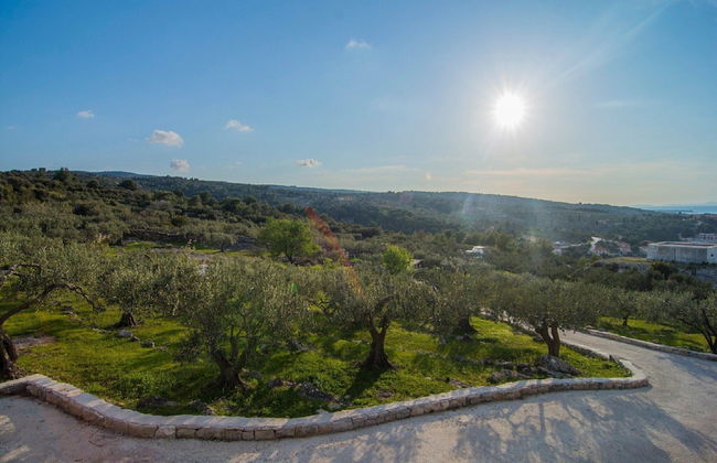 Villa Roza - One Bedroom With Swimming Pool - Photo 33