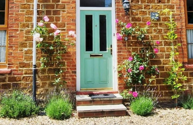 Beautiful 6-bed Dog Friendly Cottage in Heacham - Photo 34