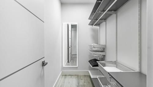 Chic & Cozy River District Townhouse - Foto 2, wardrobe