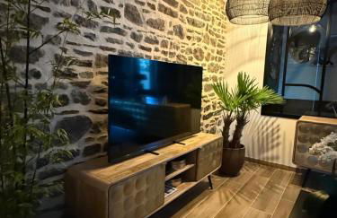 ECRIN DE CHARME 4 étoiles Jacuzzi privé 2 pers - Foto 5