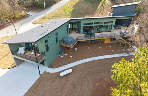 Lakeside Luxe-Lake Access-Hot Tub-Amazing Patio - Foto 4