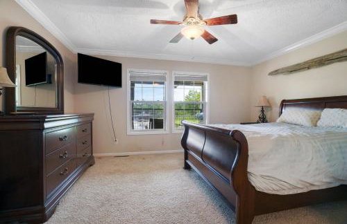 Lakefront Retreat w Dock Boat Rental and Views - Foto 15