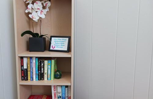 Dog Friendly-Short Walk to Beach-Canal Front-Screened Porch-Peaceful - Foto 14