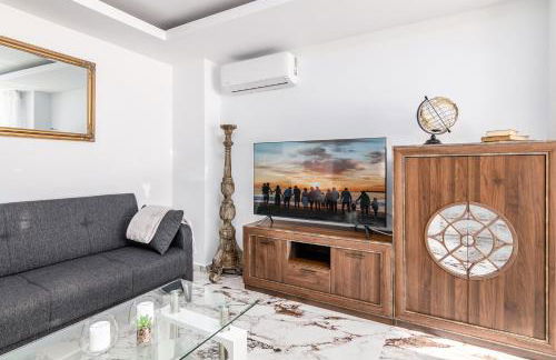 Los Nísperos - Photo 2