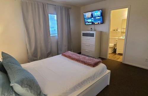 2 bed 2 bath downtown vegas near the strip - Foto 32