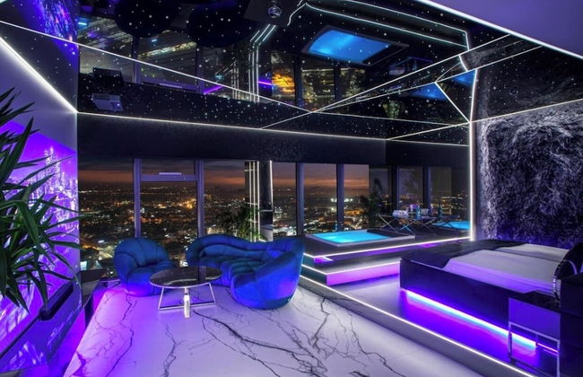 Apartments in Sky Tower with Bathtub near the window - Photo 44