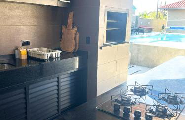 Casa Sol da Manhã - Piscina aquecida com hidromassagem - 300m da praia - Foto 42