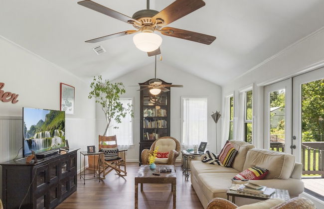 The Tire Swing - Modern 3BD - Gourmet Kitchen - Awesome Local - Foto 6