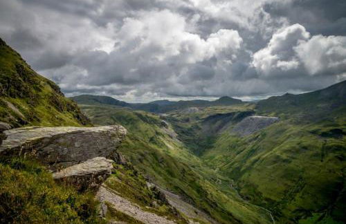 Llys-Derwin - Photo 25