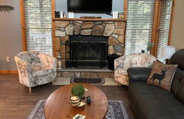 Camelback Private Home located behind Waterpark & Ski Lift - Foto 6