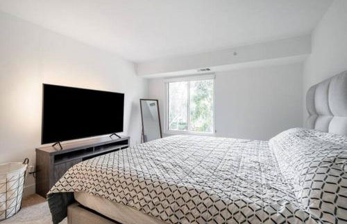 Sharon Green apartments by FantasticStay - Photo 32