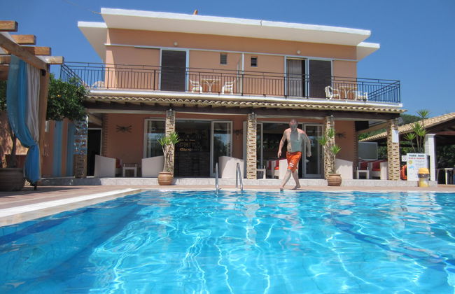 Makis Apartments - Foto 14