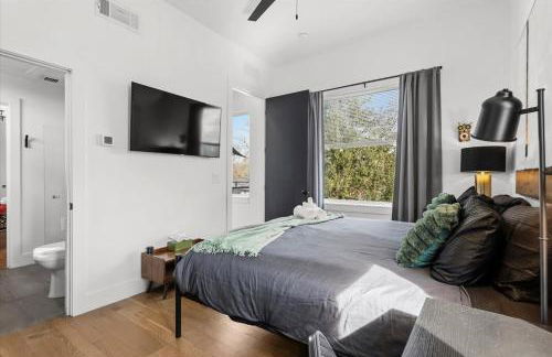 Stylish Austin Stay 3BR 2BA Pet-Friendly - Foto 28