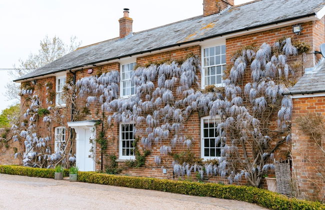 Stunning 6-bed Country House With Heated Pool - Foto 30