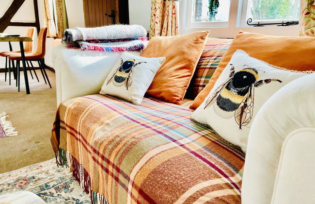 Log Burner and Beamed Ceilings-king Size Bed - Foto 11