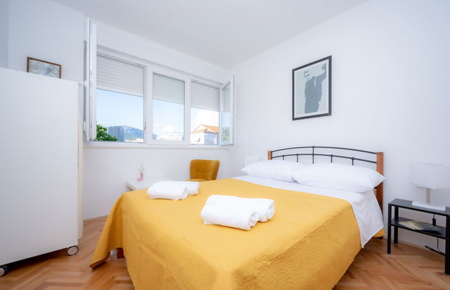 Billie Holiday apartment with balcony - Photo 4