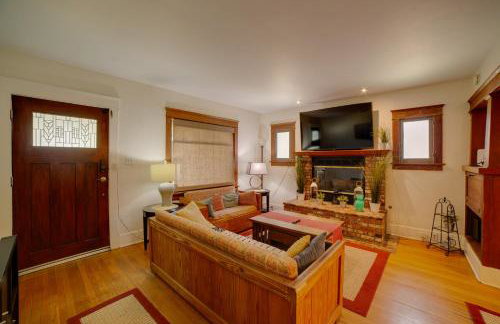Home 1/2 Mi to Dtwn Riverside: Families Welcome! - Foto 4