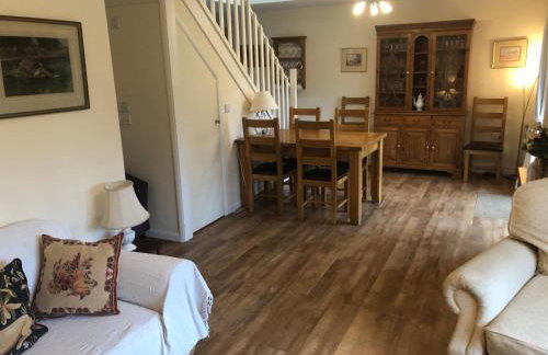 Cosy 3 Bedroom House on Cornish estate with pool - Foto 13