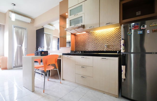 Homey And Tidy 2Br At Puri Mas Apartment - Foto 9