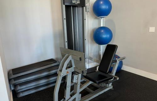 Luxury Oasis Suite - Photo 24