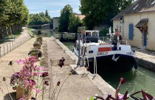 La maison Virginie 1 à 2 pers charmant central-parking gratuit- linge- fibre- proximité port lac canal piscine - Photo 23