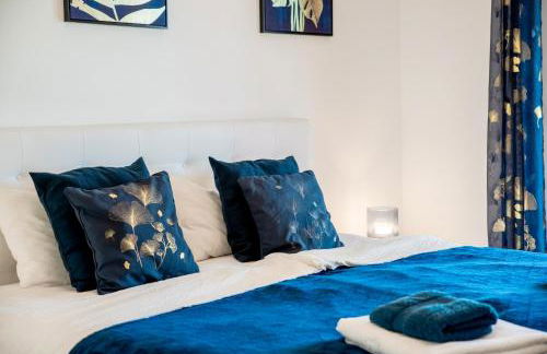 Casares Costa Gem: 2BR with Pool - Photo 12