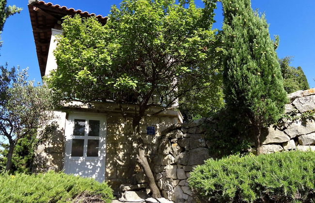 Villa Skylight - Two Bedroom Villa & Studio With Private Swimming Pool, Garden and Sea View - Foto 19