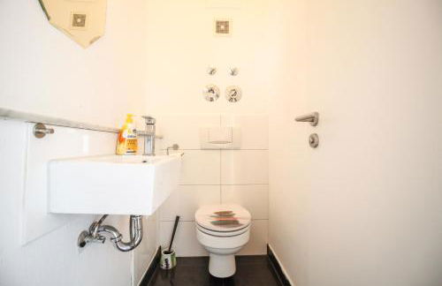 nJoy! Sunny Apartment Göppingen - Balkon & Parkplatz - Foto 14