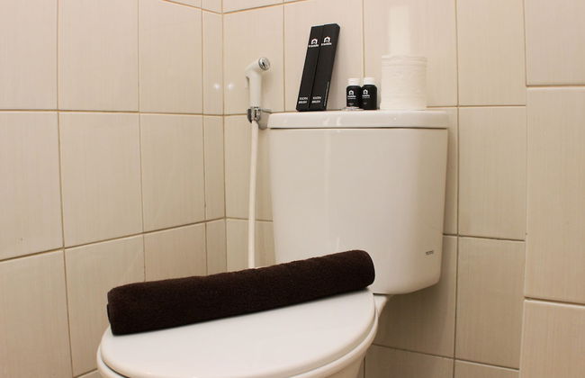 Cozy Living Studio At Urbantown Apartment Karawang - Foto 10