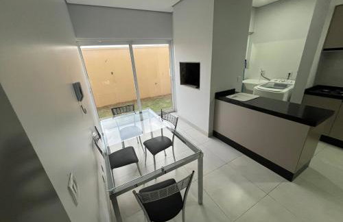 Apartamento com jardim e ar condicionado na sala e quartos na Av Blumenau - Foto 14