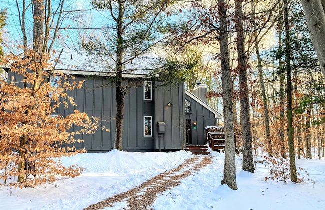 Alpine Allure by Avantstay Indoor Hot Tub, Game Loft, Enclosed Deck - Foto 35