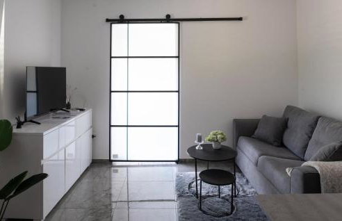 Nice Home In Draganic With House A Panoramic View - Foto 3