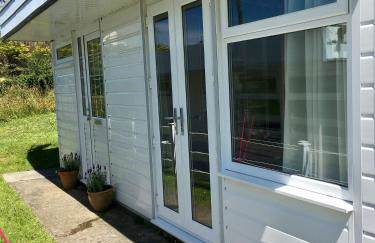 Coastal Cabin Chalet - Foto 1