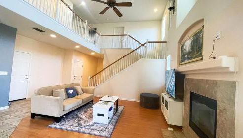 New - Spacious, Comfortable 5 Beds 3 Baths House - Foto 3