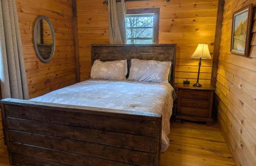 The Big Little Cabin - Hot Tub & Playground - Foto 14