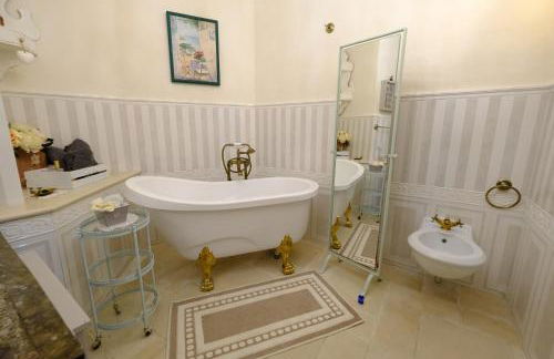 La casa di sotto by PortofinoVacanze - Foto 33