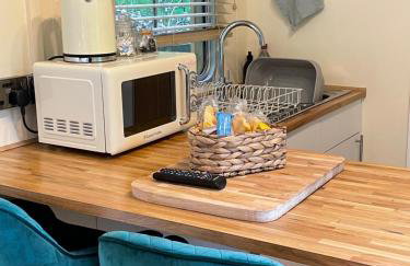 The Cabin, Stronua. A beautiful 1 bedroom cabin. - Foto 4