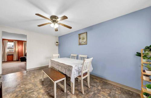 Cozy Duplex Near BUF International Airport - Foto 6