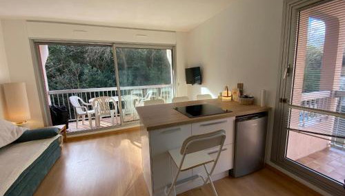 Studio Cabine Central avec Terrasse & Parking Sécurisé - FR-1-374-243 - Foto 5