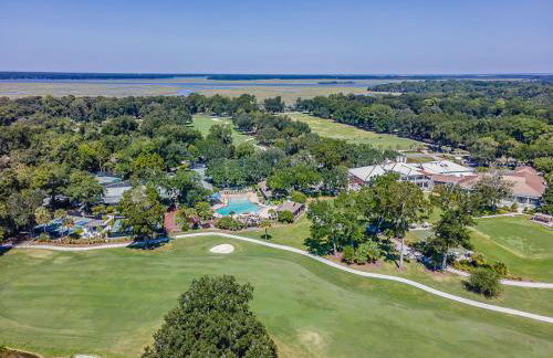 New Listing! Water Views with Short Walk to Dataw Clubhouse and Pool - Sleeps 6 - Foto 45