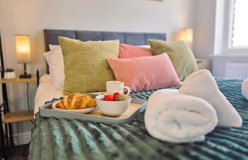 Luxury Sea View Retreat with Hot Tub Sleeps 8 - Foto 26