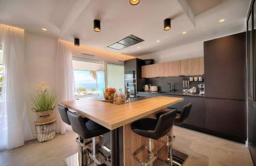 Cannes Luxury Rental - Stunning sea front apartment - Foto 8