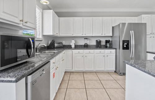 NEW!Paradise PalmsDockPoolKayaks GrillView! - Foto 76